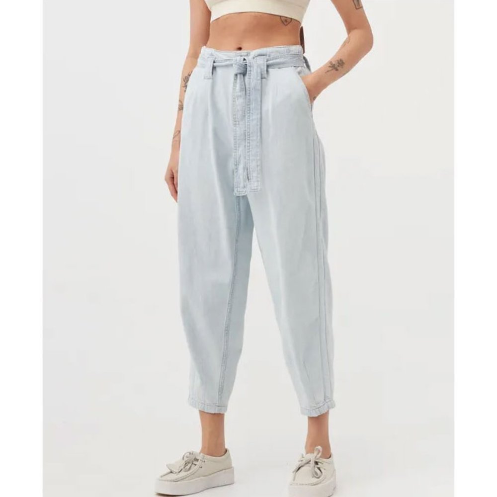 Polo Ralph Lauren Belted Tapered Jeans - Picture 7 of 13